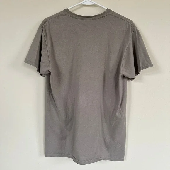 Disney Parks Walt Disney World T-Shirt Short Sleeve Mickey Mouse Crew Neck MED - Picture 7 of 10